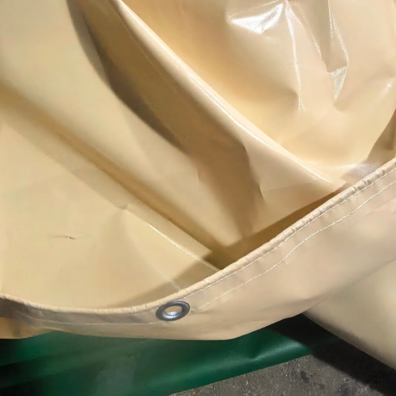 ベージュのカスタマイズ可能な防水 PVC ターポリン
